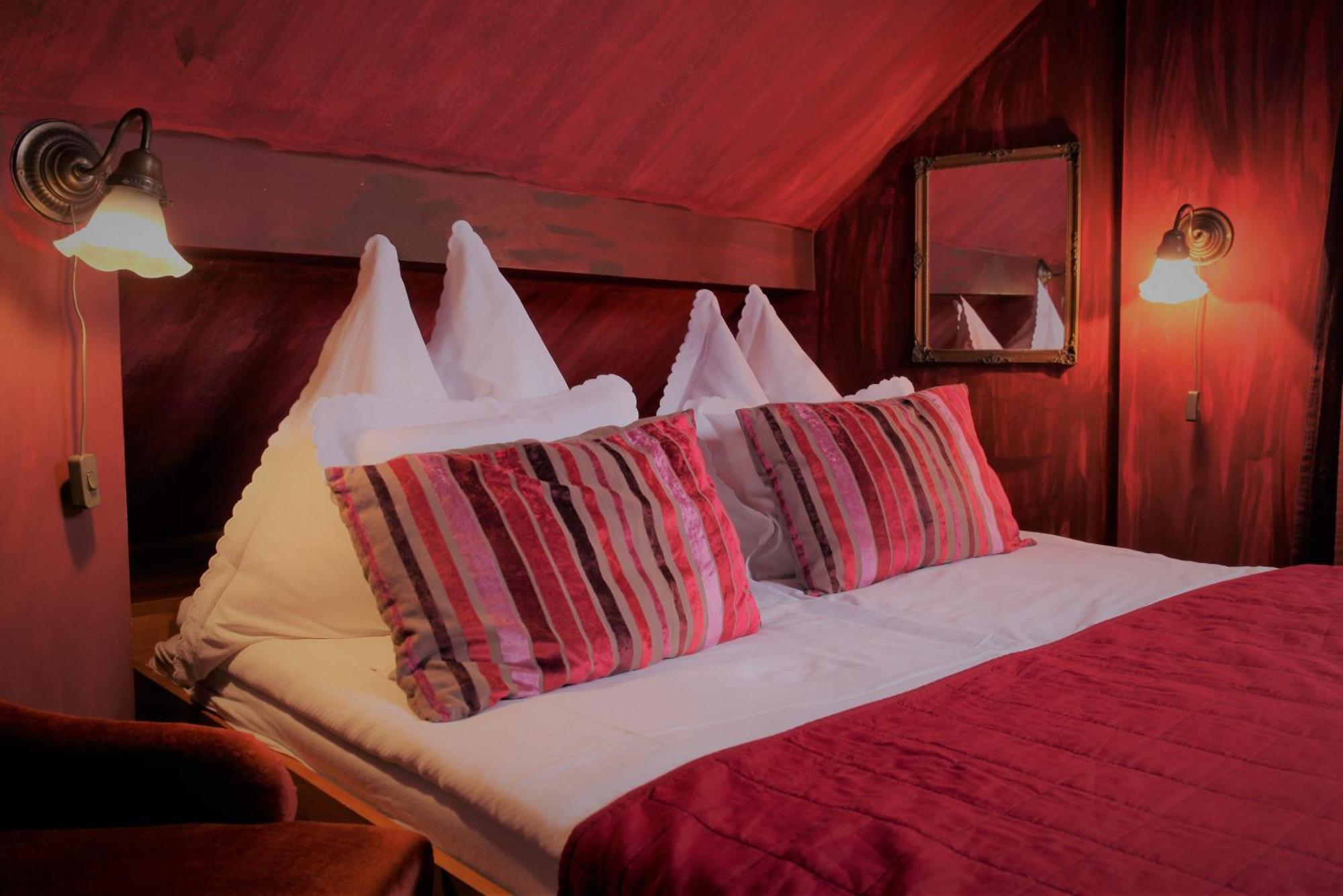Kis Szarcsa Vendeghaz Hotel การ์ดอนนี ภายนอก รูปภาพ